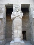 Tut-Ench-Amun_am_grossen_Amun-Tempel