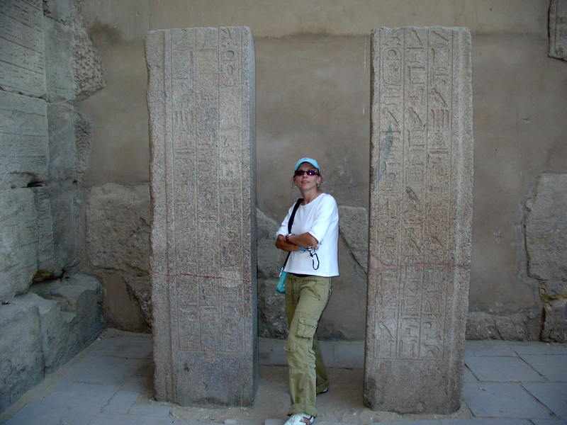 Hieroglyphensaeulen_2.jpg